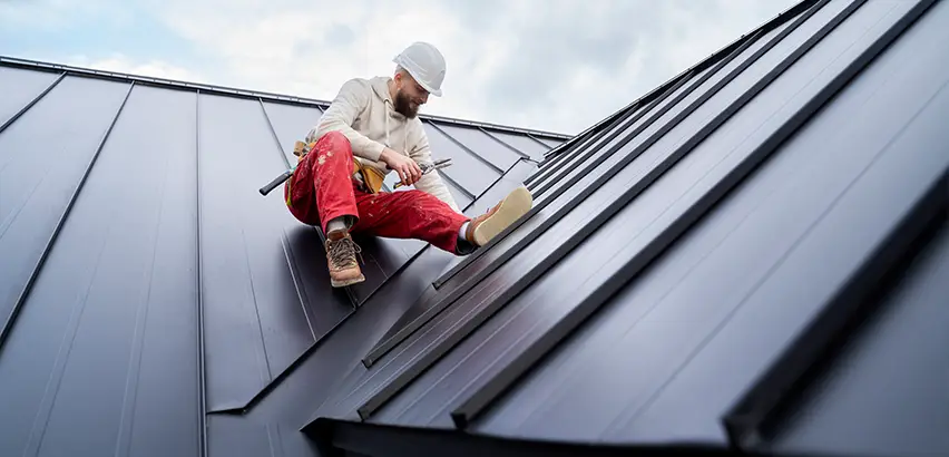 Professional Roof Valley Installation Services in Niles, IL