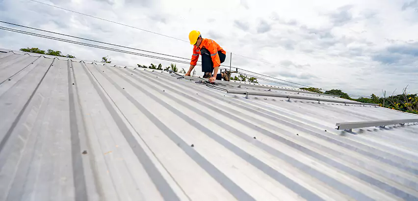 Metal Roof Repairs in Niles