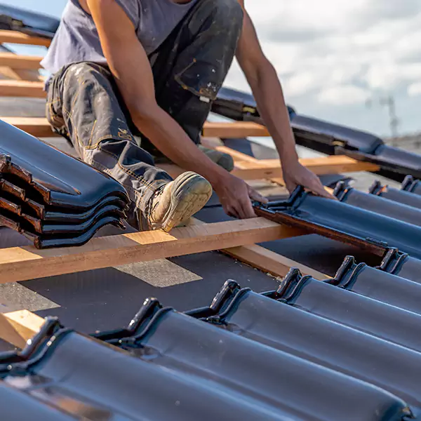Why Niles, IL Homeowners Choose Niles Roofing Contractors for Hail Damage Repairs?